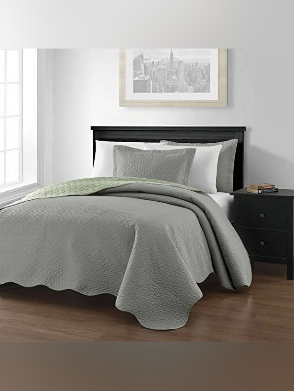 Reversible Gray and Light Green Queen 3 piece Quilt Set
